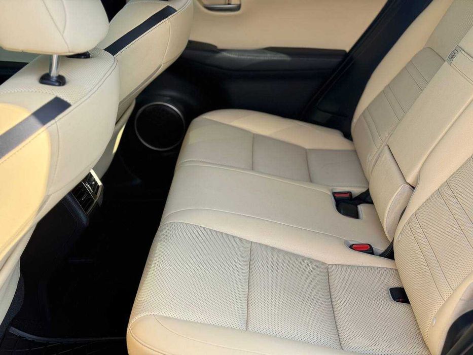 Lexus NX250T 2017, 2.0 бензин, автомат, 130 тыс.км