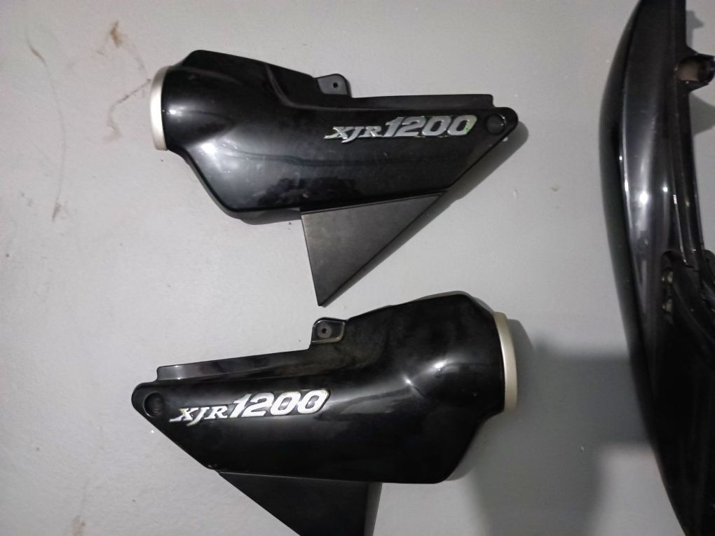Material XJR 1200