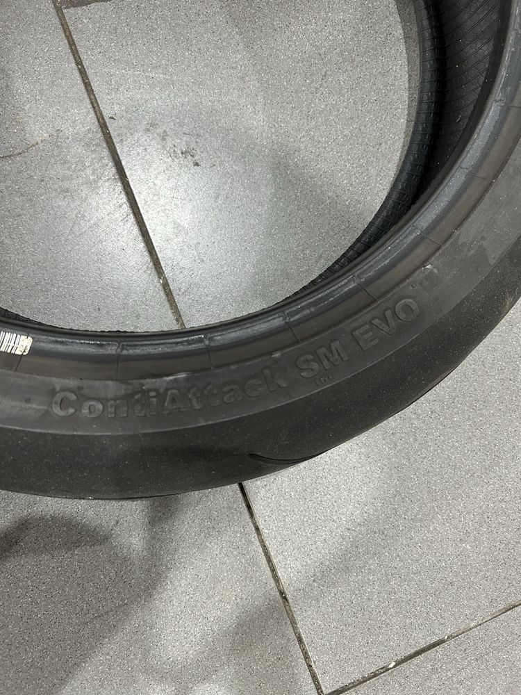 Pneus Contiattack SM Evo