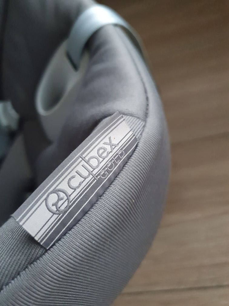 Fotelik Cybex Aton 5 + basa isofix