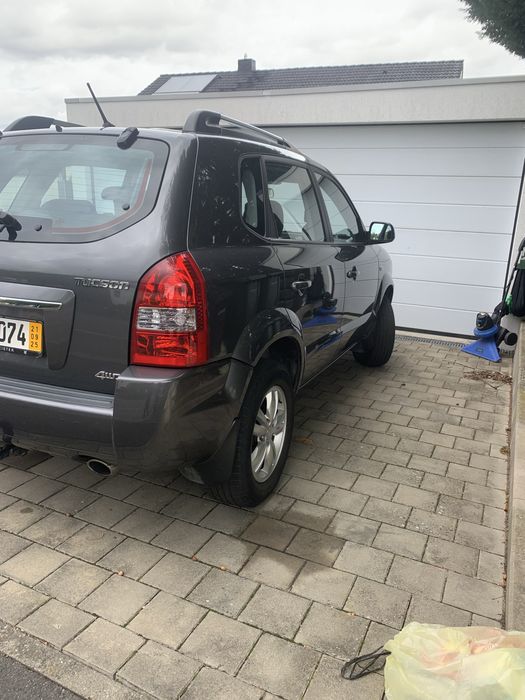 Продам HYUNDAI TUCSON 2010 р 4WD