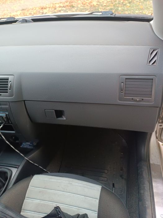 Продам автомобиль Skoda Fabio в городе Краматорск.