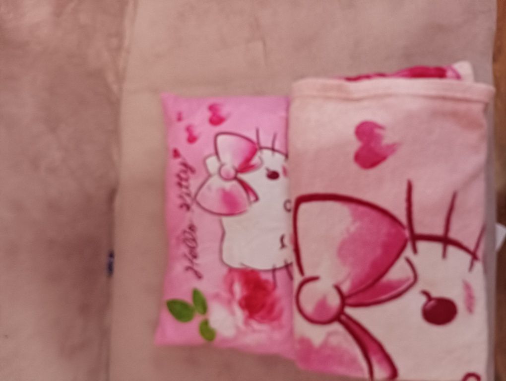 Zestaw hello Kitty koc i poduszka