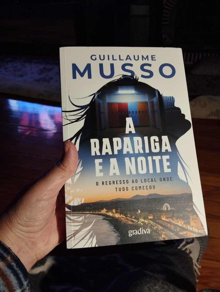 A Rapariga e a Noite