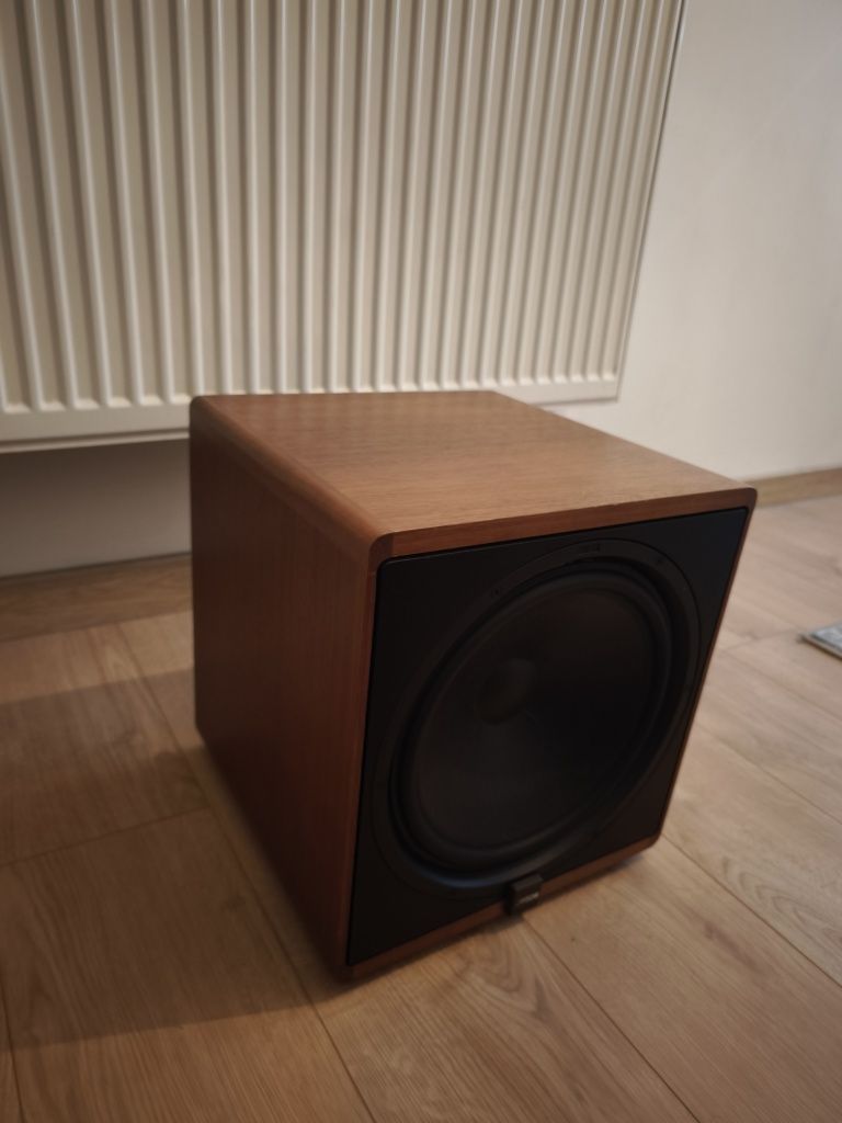 Canton subwoofer Plus C