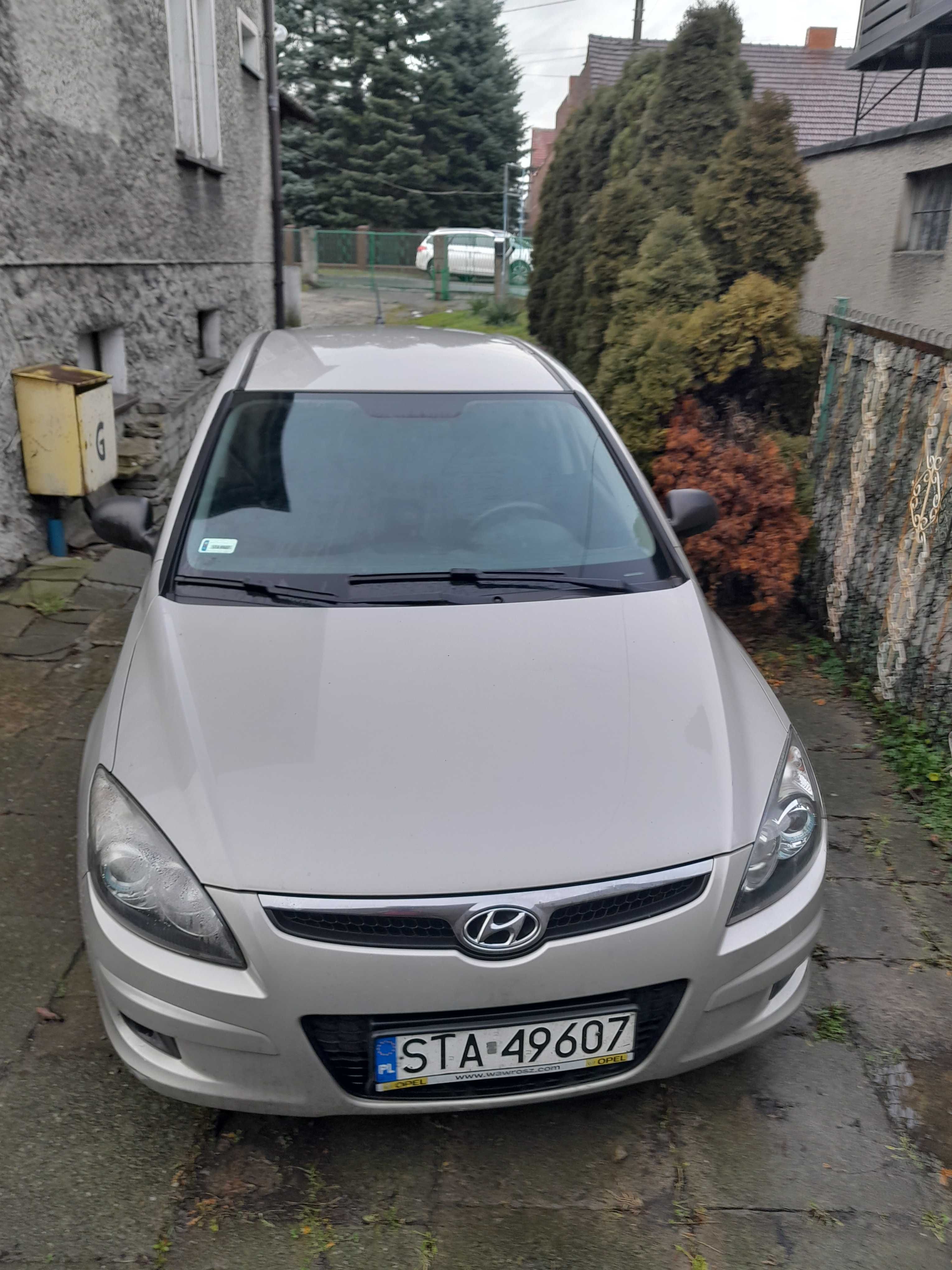 Hyundai i30 2009r; 1,4 benzyn; 109 KM; LPG Stag; nowy rozrząd i zawory