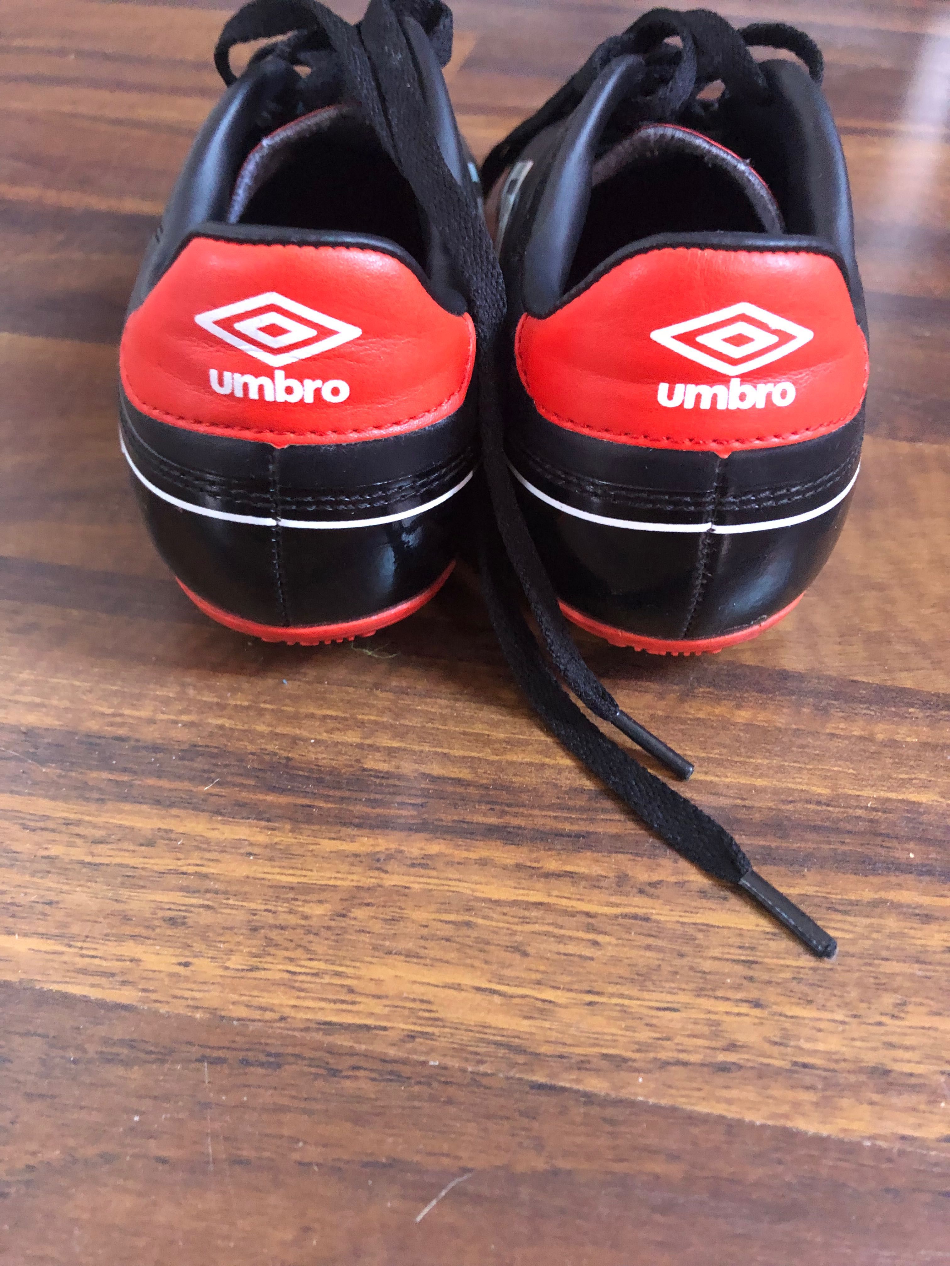 Korki Umbro 37,5