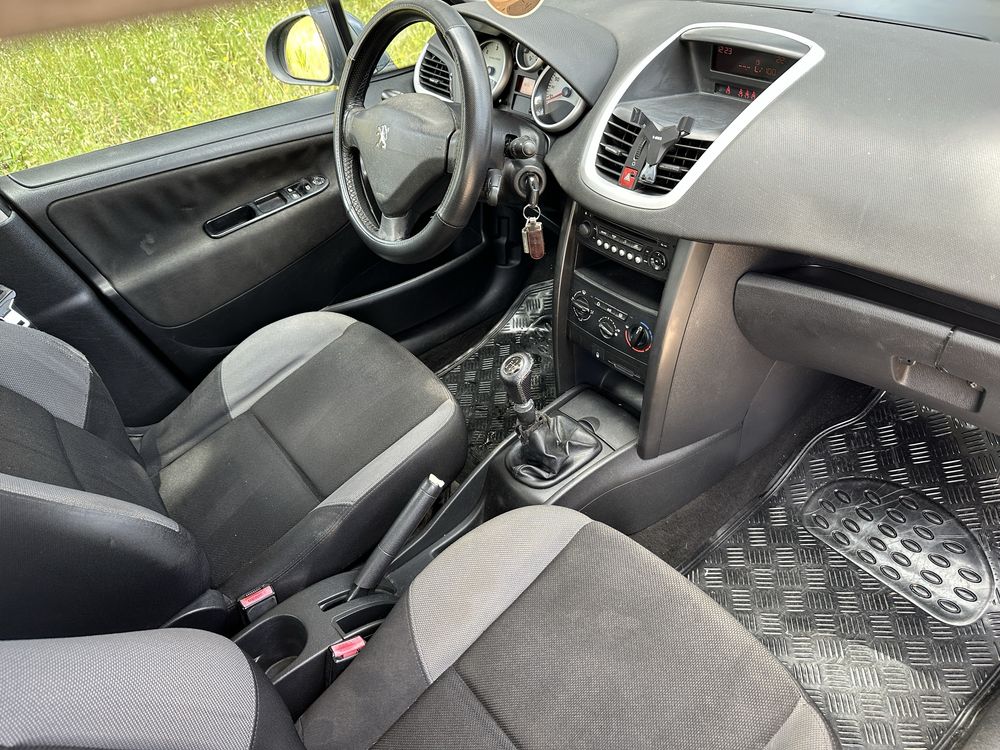 Peugeot 207 1.4d 70cv