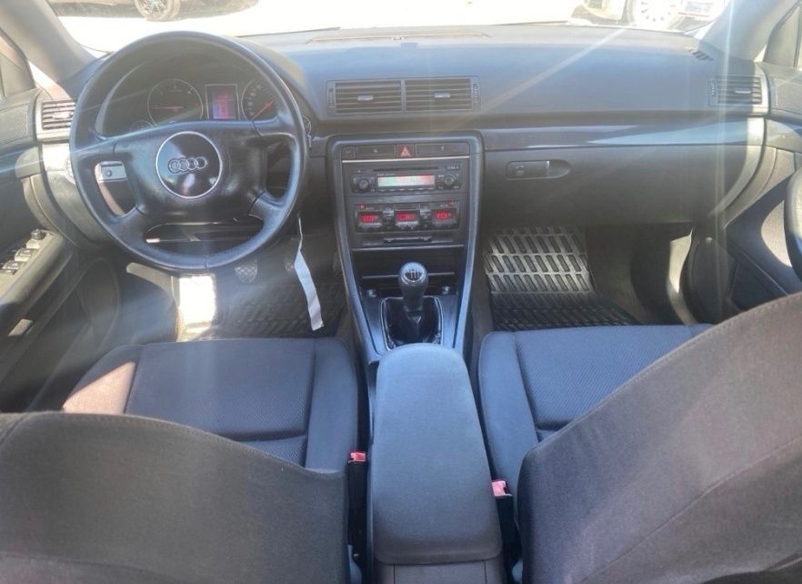 Audi A4 1.9 TDI 130CV de 2004 caixa 6 velocidades - Aceita-se Retoma