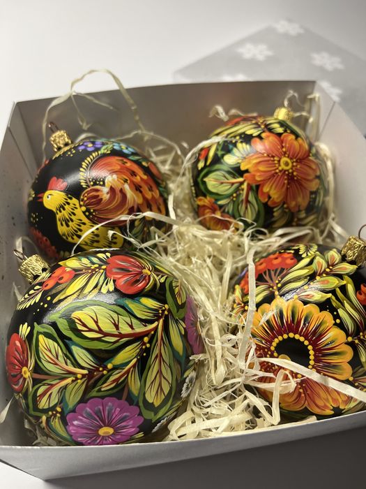 Іграшки новорічні петриківський розпис