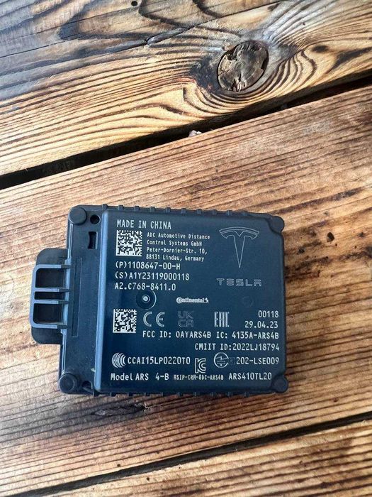 Радар Tesla model 3