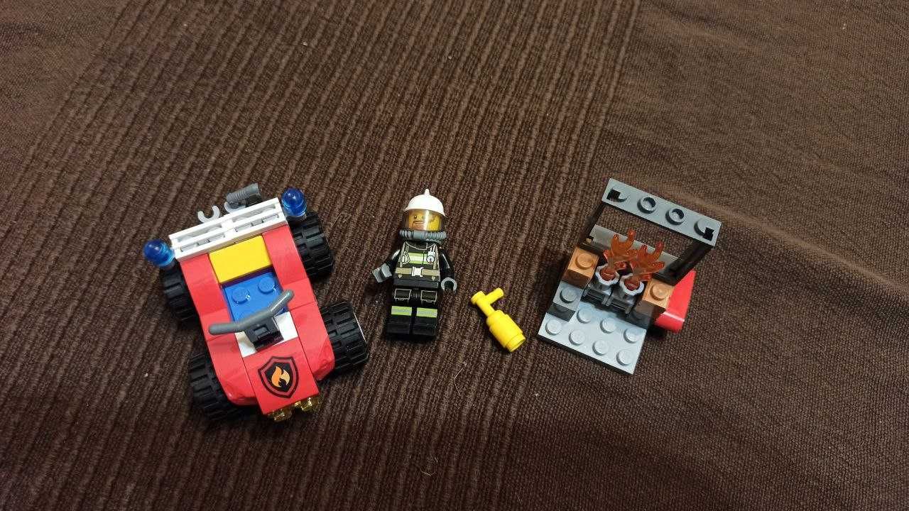 LEGO City 60105 - Strażacki quad