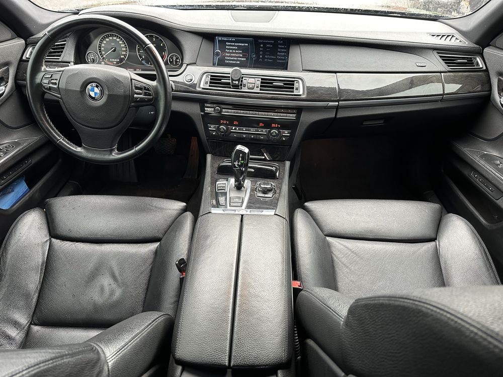 Продам BMW 740d xDrive Official 3.0 дизель 2011