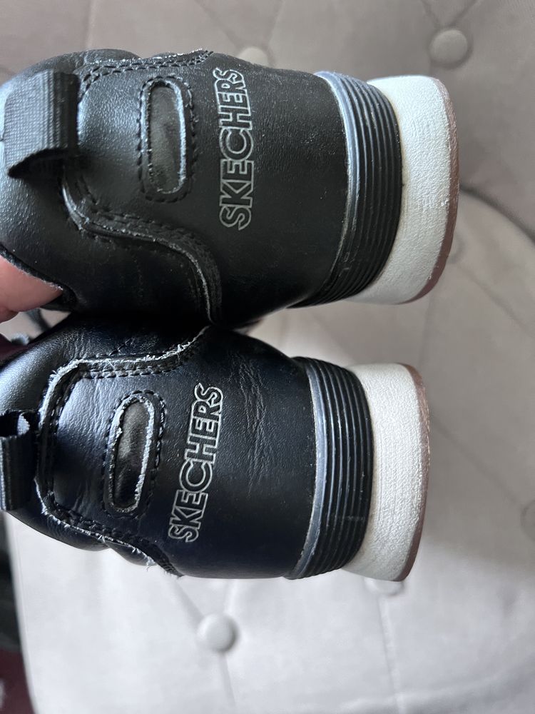 Skechers wiosenne czarne 36 skorzane buty dzieciece