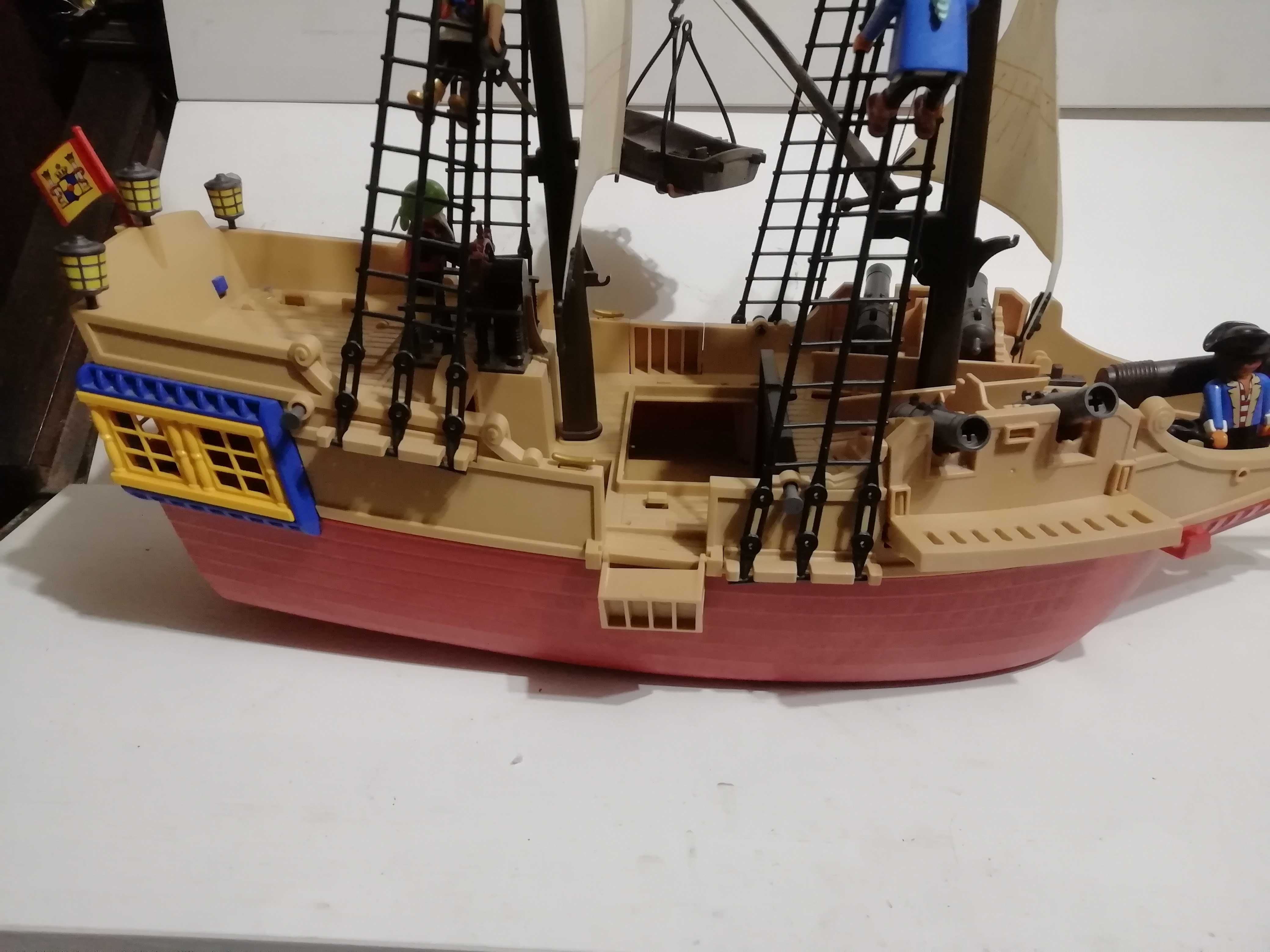 Barco pirata playmobil