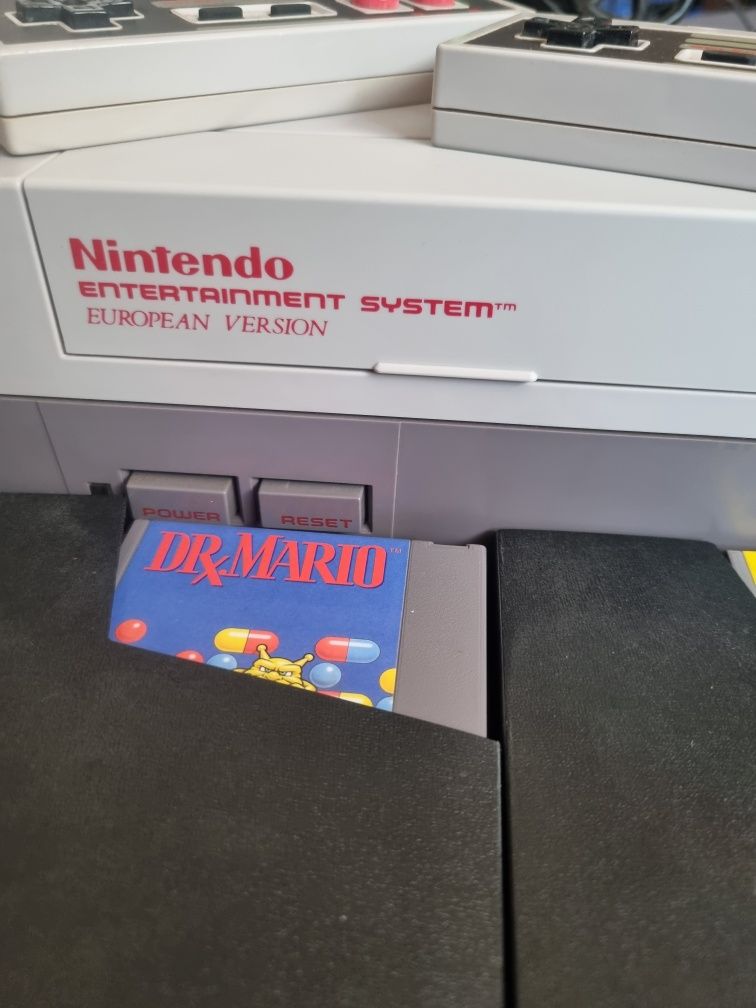 Nintendo Entertainment System (NES)