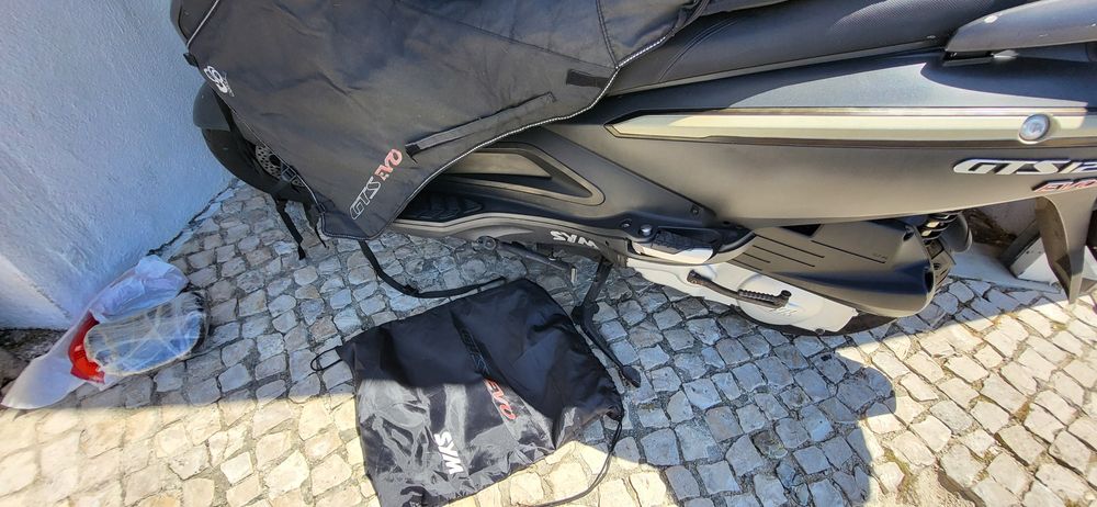 Capa Sym 125 evo Gts