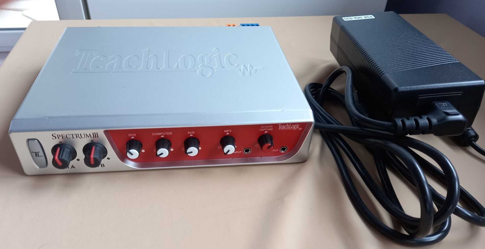 Підсилювач TeachLogic Spectrum III 4-х канальний 4 х 25 W RMS 100 watt
