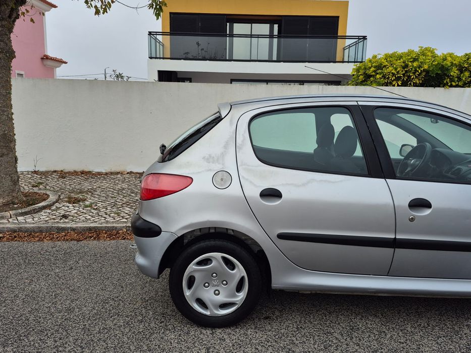 Peugeot 206 - 1.1 - gasolina