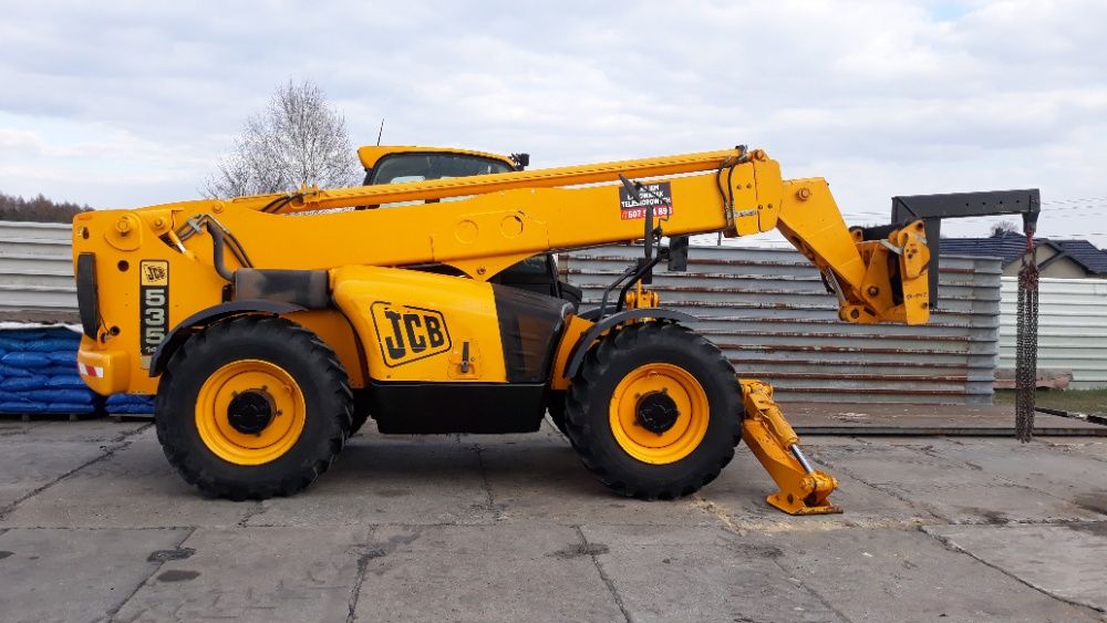 wynajem ładowarek teleskopowych Merlo JCB ładowarki Manitou obrotowe..