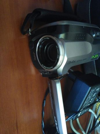 Видеокамера jvc 30гб памяти