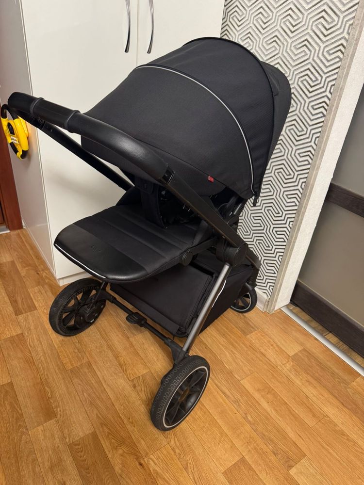 Дитяча коляска прогулянкова Carrello Ultra