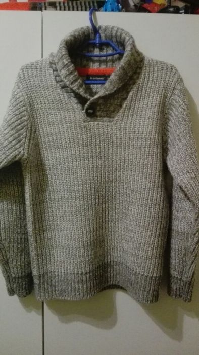 Sweter ciepły r. 116 plus gratis