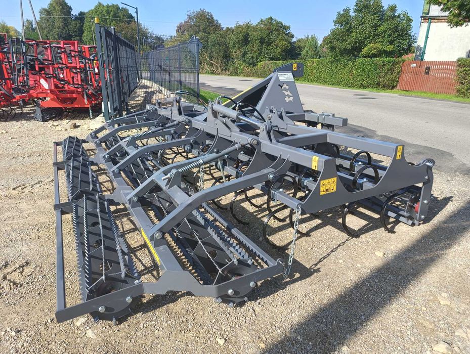 EURO-MASZ Agregat uprawowo-przedsiewny 2,1-6m hydrauliczny OD RĘKI
