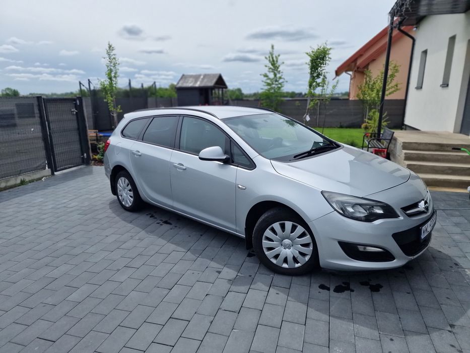 Opel Astra kombi 1,6cdti 2014