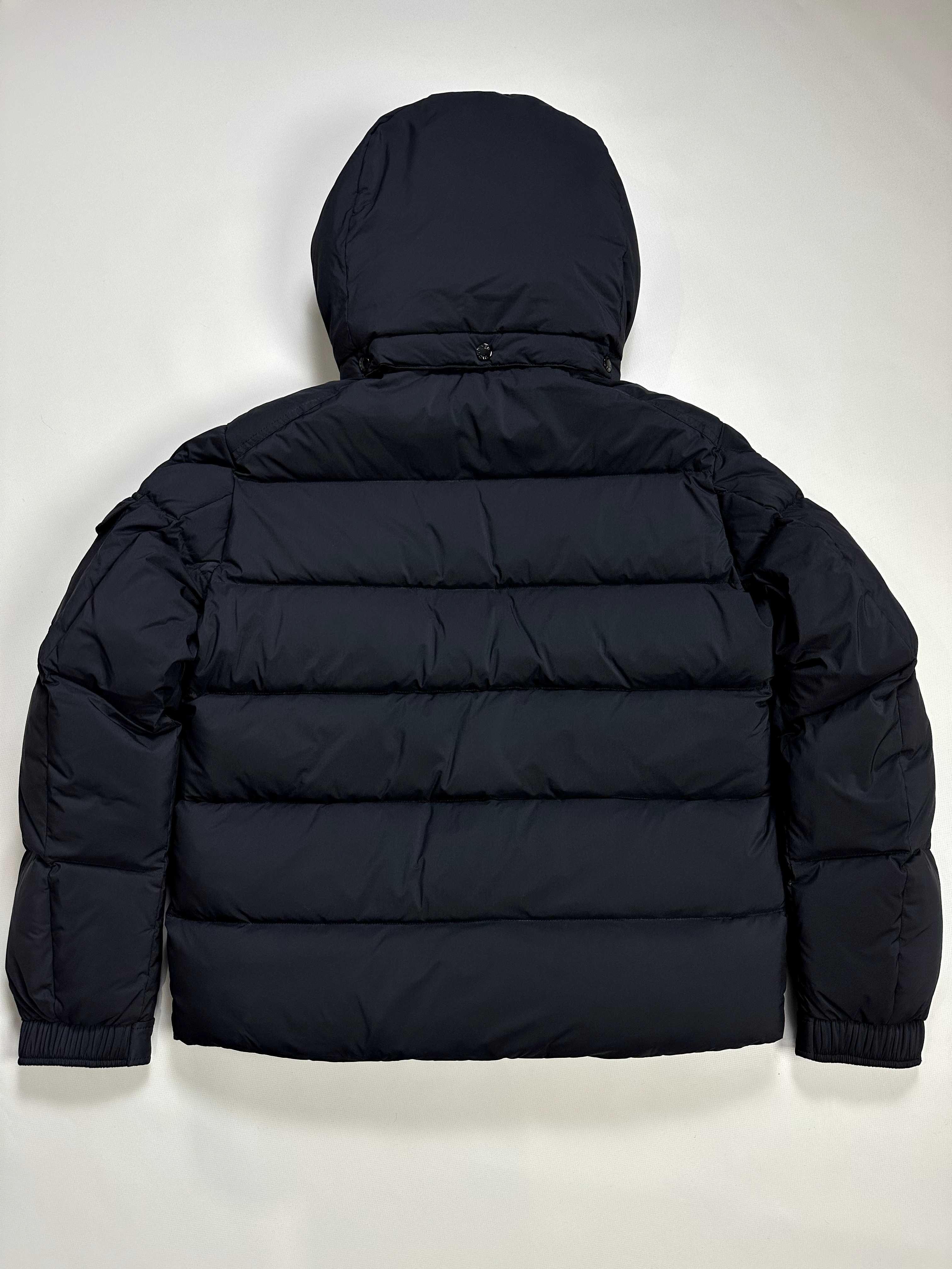 Пуховик Moncler Vezere Short Down Jacket монклер везере maya майя