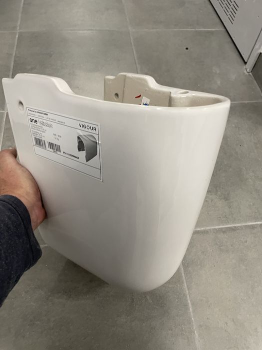 UMYWALKA łazienkowa VIGOUR z baterią i półposumentem