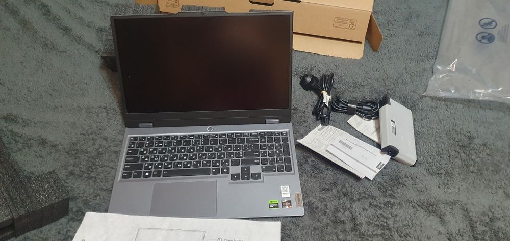 Ноутбук игровой Lenovo LOQ 15ARP9  Luna Grey . Київ