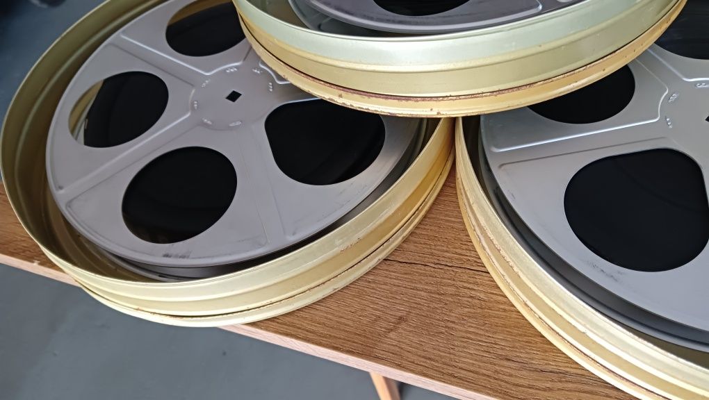 Szpule filmowe historyczne i biologia