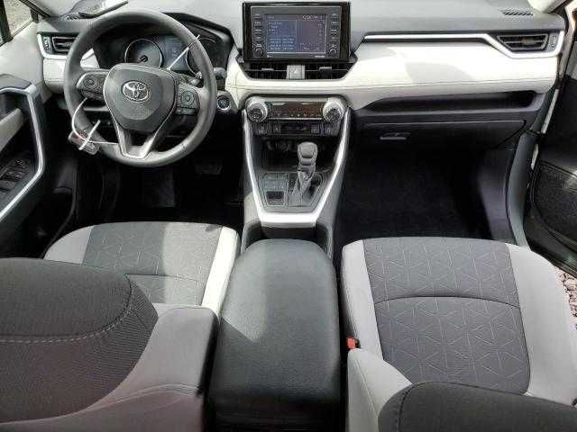 Toyota Rav4 XLE 2022 *