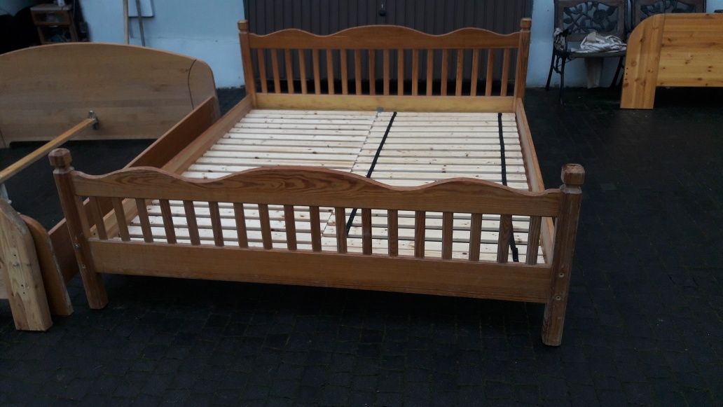 Łóżko drewniane 180x200 kompletne z materacami sypialnia sosnowe Wybor