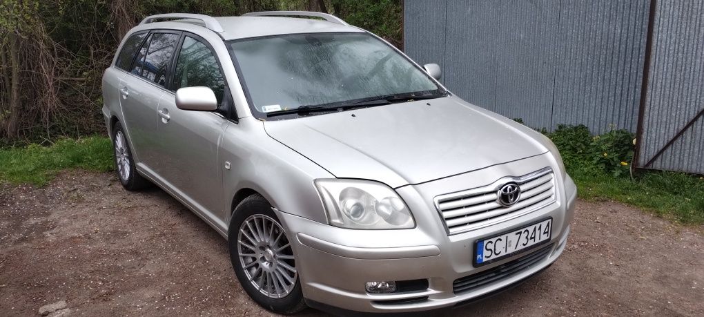 Toyota Avensis T25 2.0 Benzyna