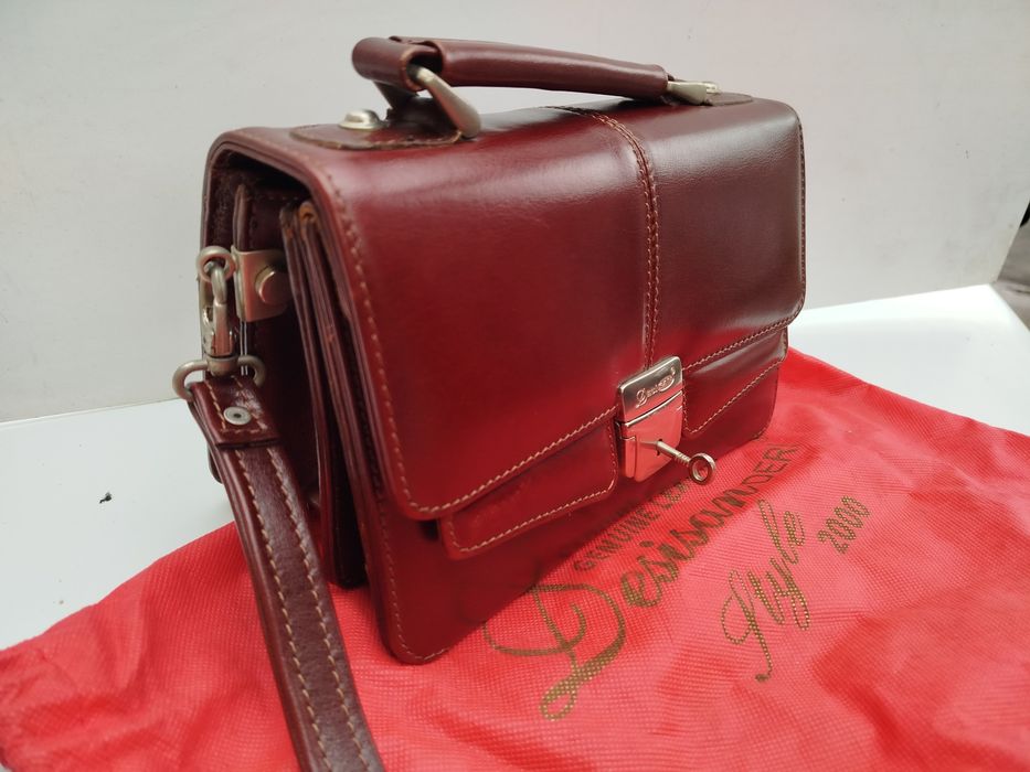 Барсетка нова Desisan