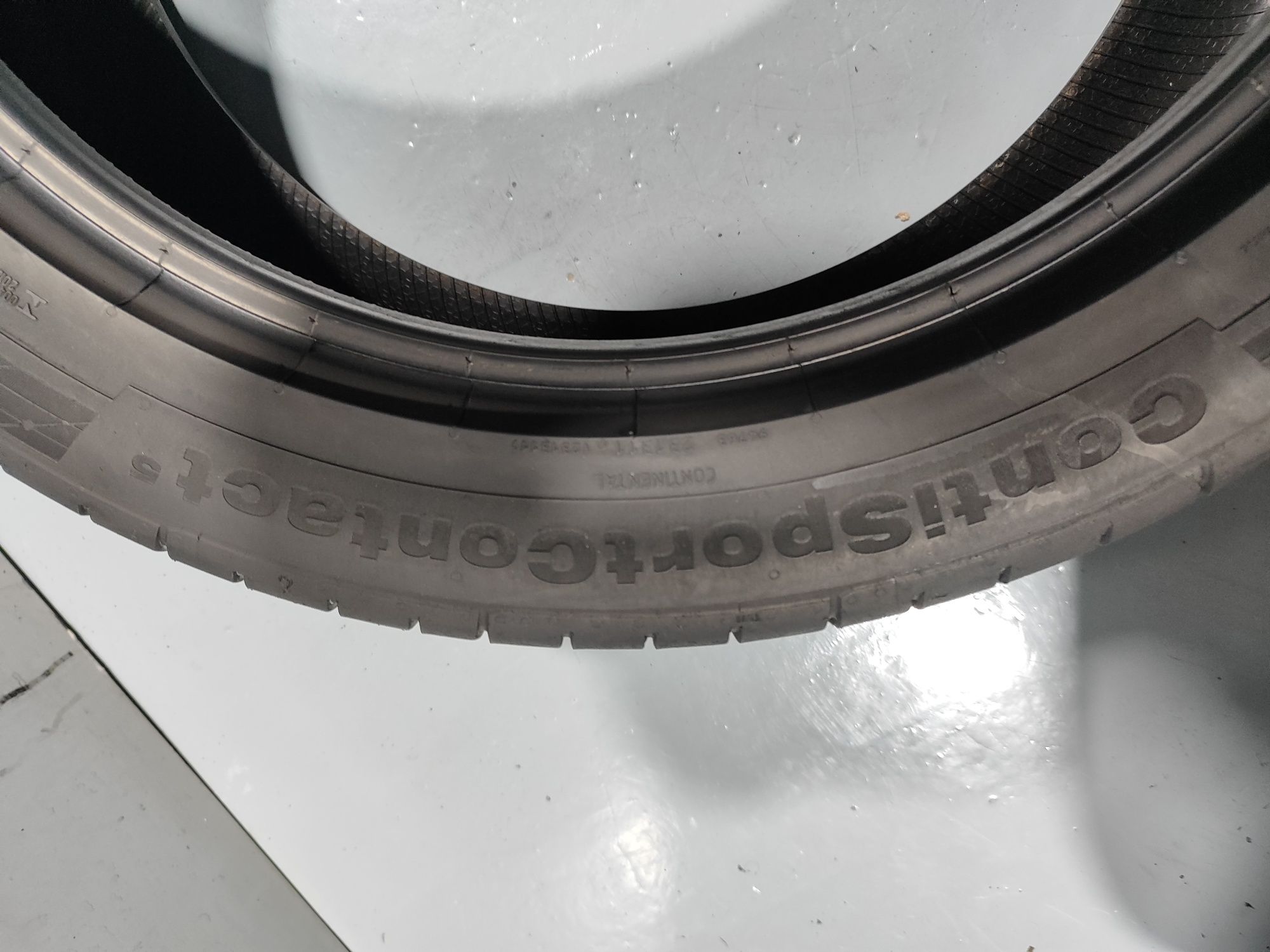 2 pneus semi novos 245-45R19 Continental - Oferta dos Portes