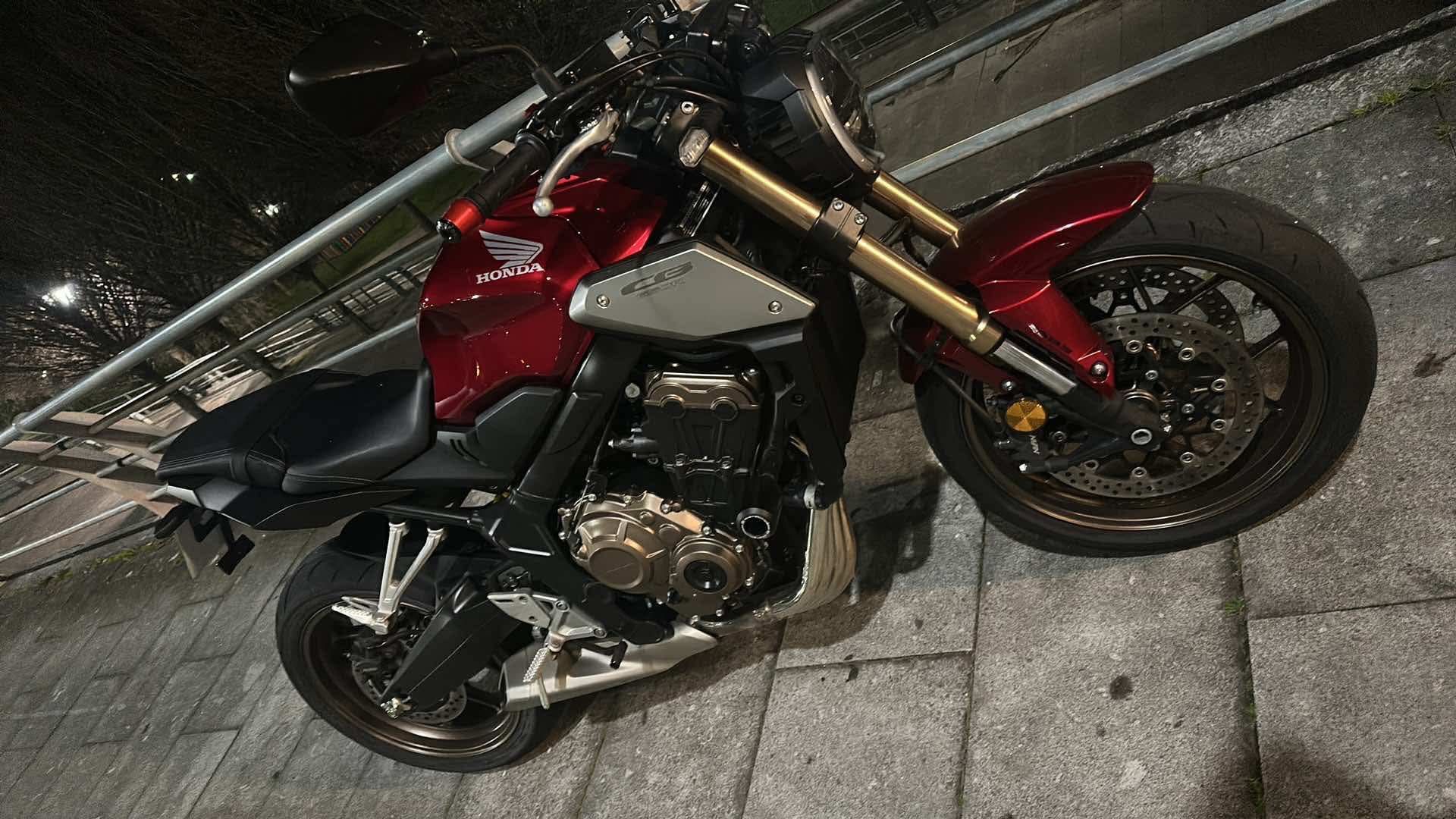 Honda cb650r 2021