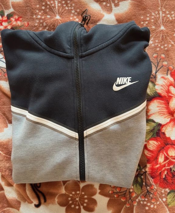 Casaco Nike Tech L
