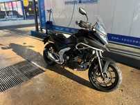 Honda NC750X 2024 - Quase nova, com garantia e Mapit!