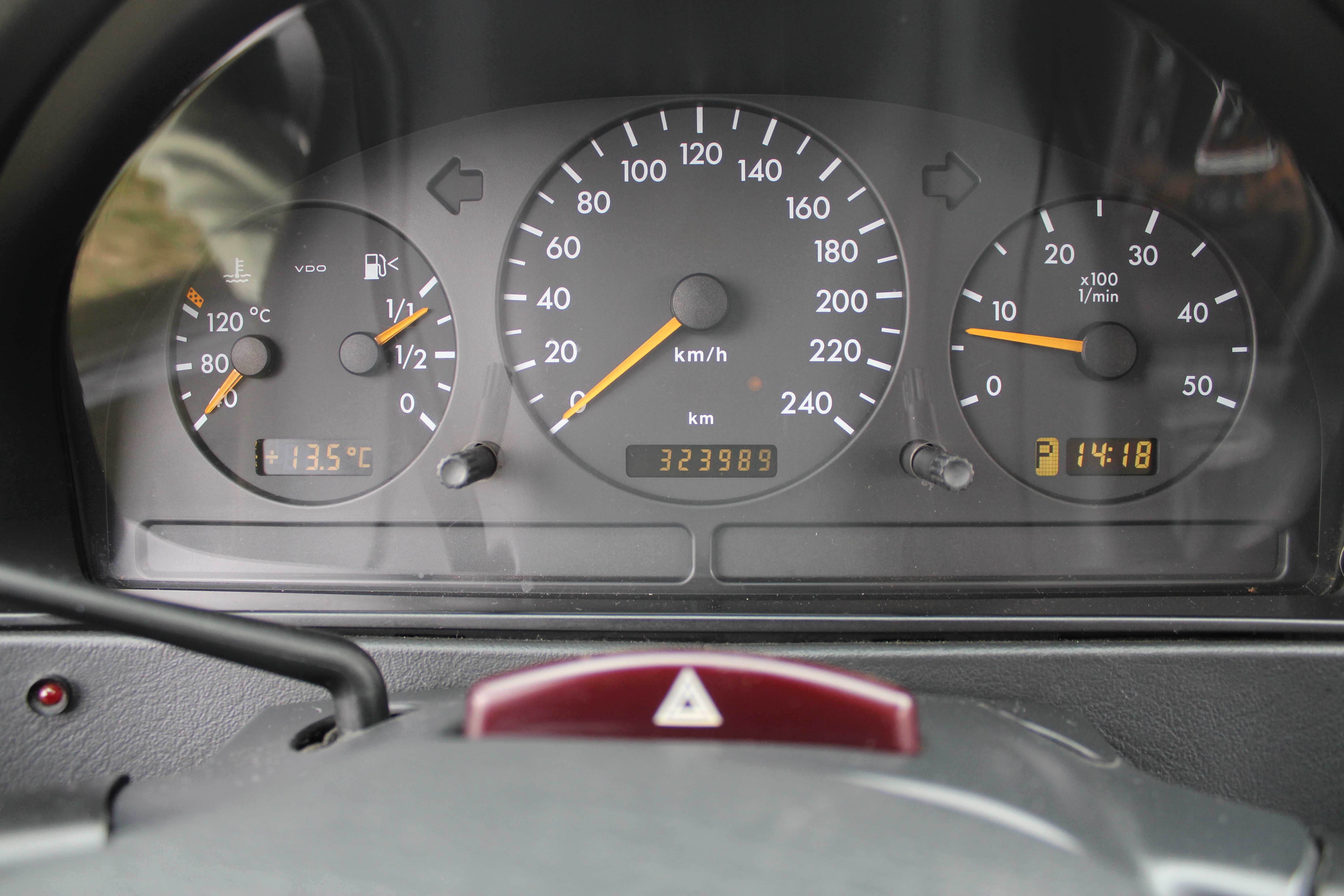 Ładny Mercedes W163 400 cdi AMG