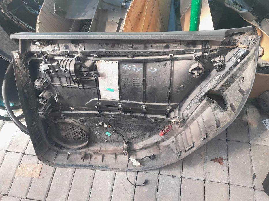 Tapicerka boczek drzwi lewy prawy tylny tył Audi A4 B6 Kombi Avant