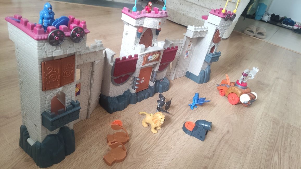 Sprzedam Zamek Warowny Fisher Price