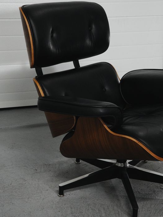 Cadeirao eames lounge
