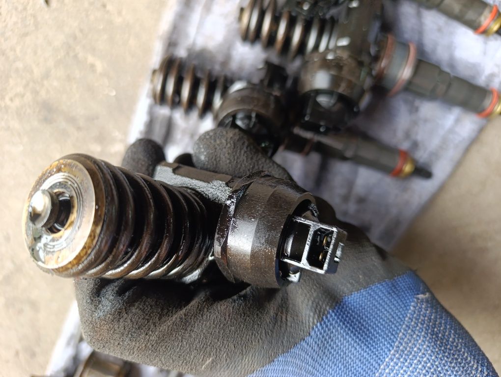 Wtryski wtryskiwacze pompowtryski volkswagen passat b6 1,9 tdi