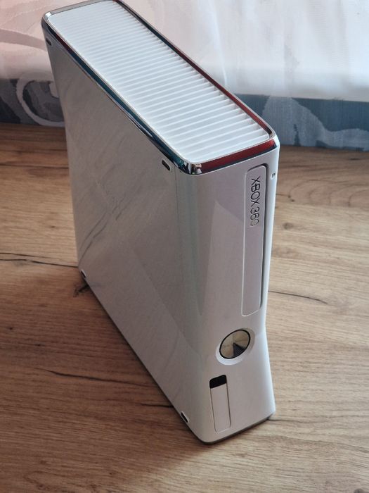 Xbox 360 slim 4GB white/biały edycja limitowana