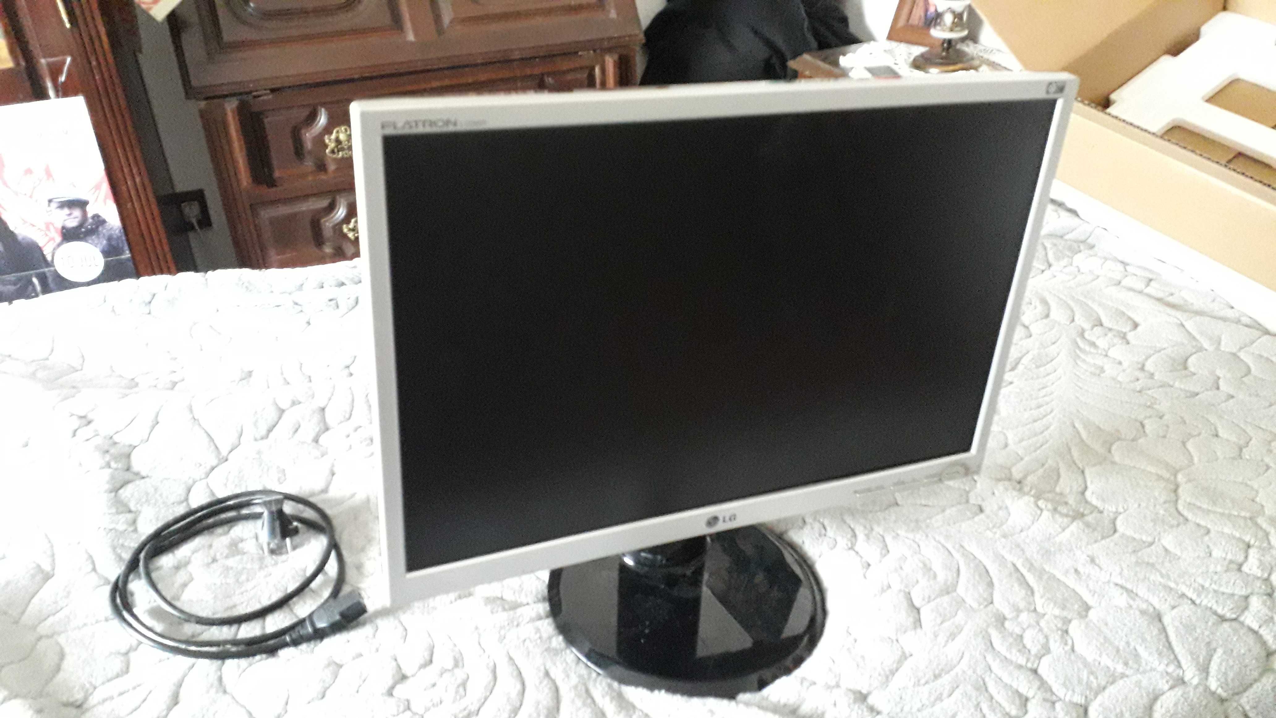 Monitor LG Flatron L225WS [Avariado]