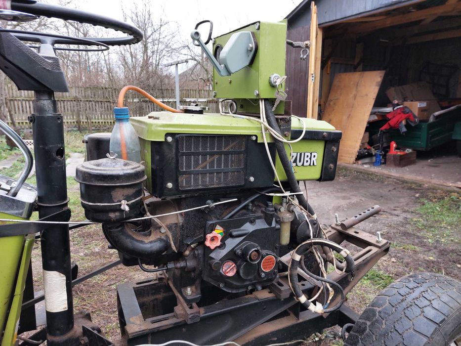 Трактор із мотоблока Зубр