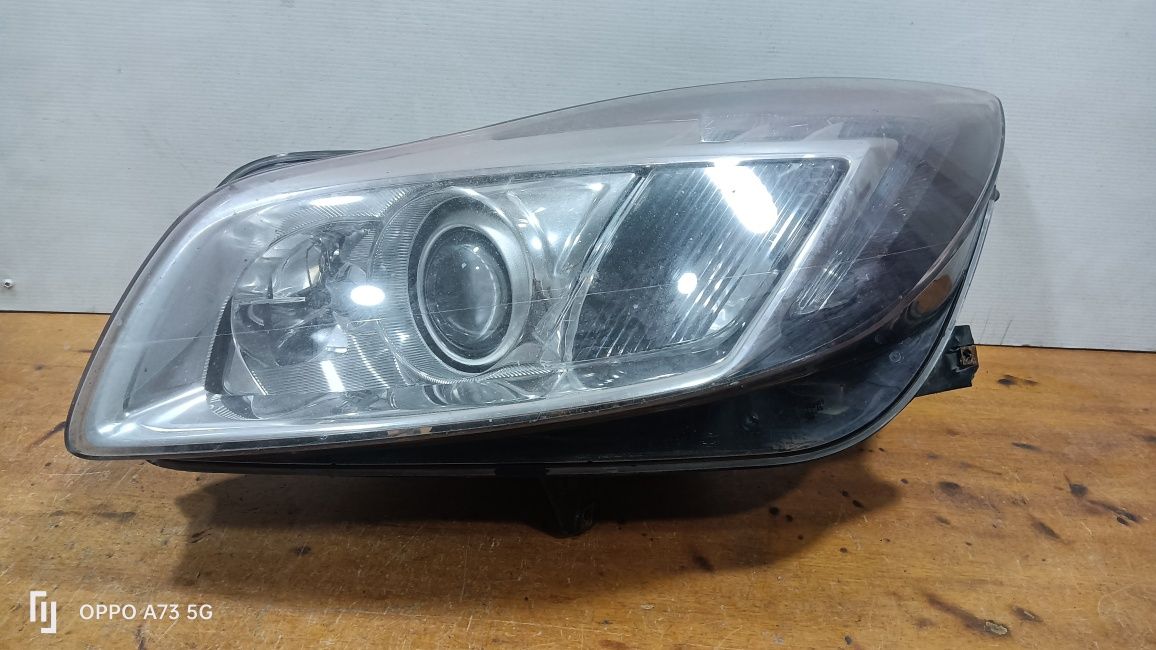 Farol Opel Insignia ótica xenon 2009